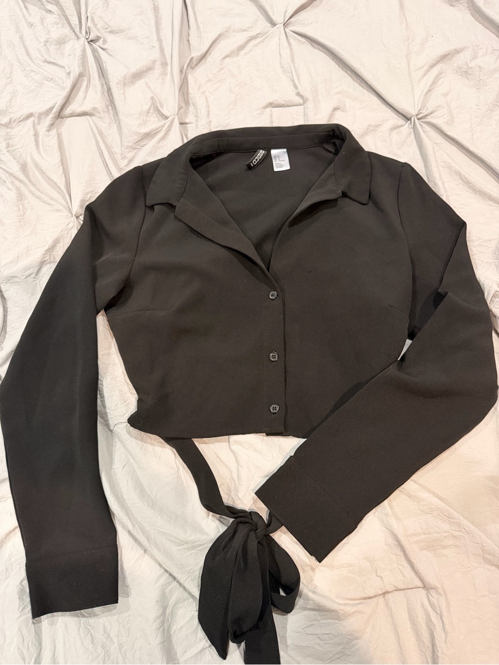 H&M Black Long-Sleeve Button Crop Top with Tie Hem